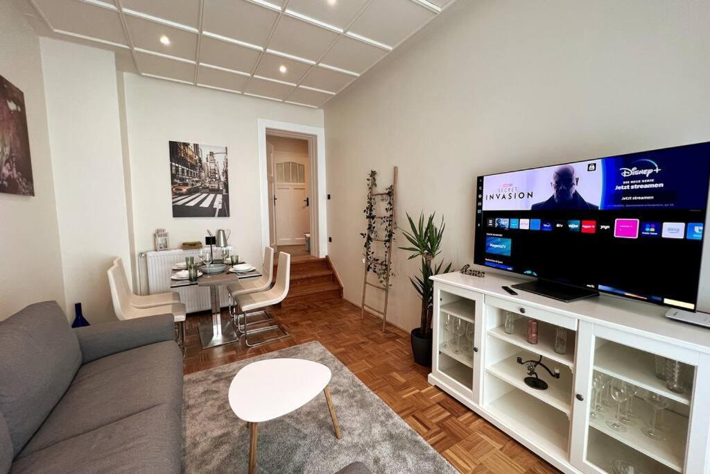 Soul-Apartment Terrasse Privat-Parkplatz Boxspringbett 55Zoll Tv Wlan Leipzig Exterior photo